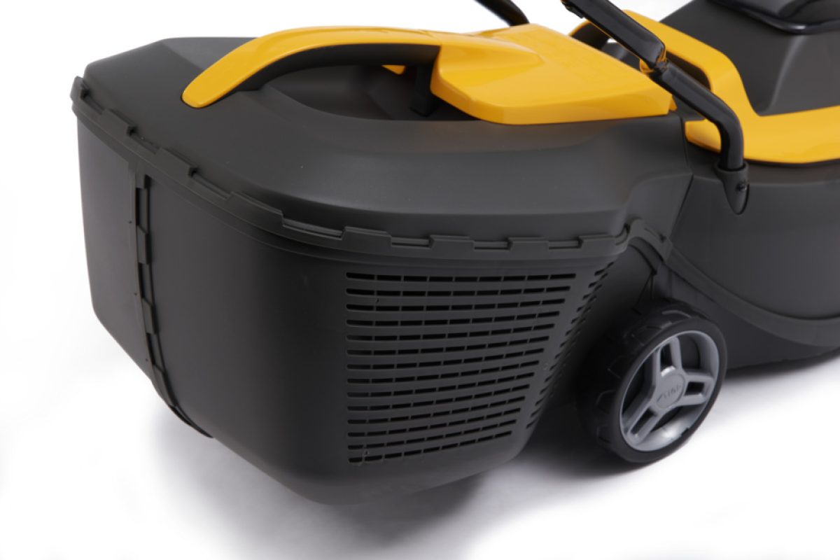 STIGA mașină de tuns gazon cu acumulator COLLECTOR 132e Kit (cu acumulator și încărcător) – cumpără online România
