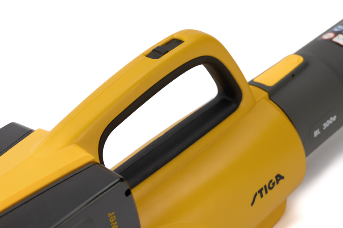 STIGA suflantă de frunze cu acumulator BL 300e Kit (cu acumulator și încărcător) – cumpără online România