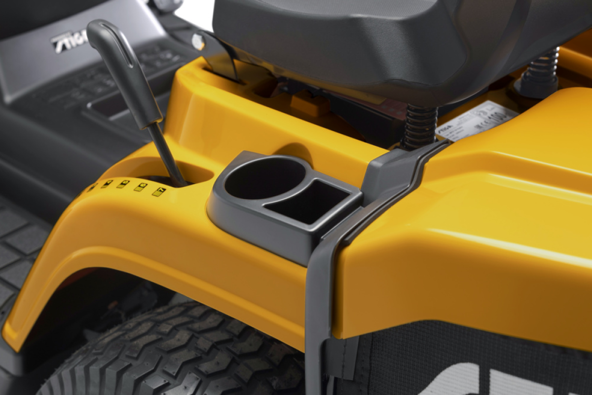 STIGA tractor de tuns iarba cu colector ESTATE 384 – cumpără online România